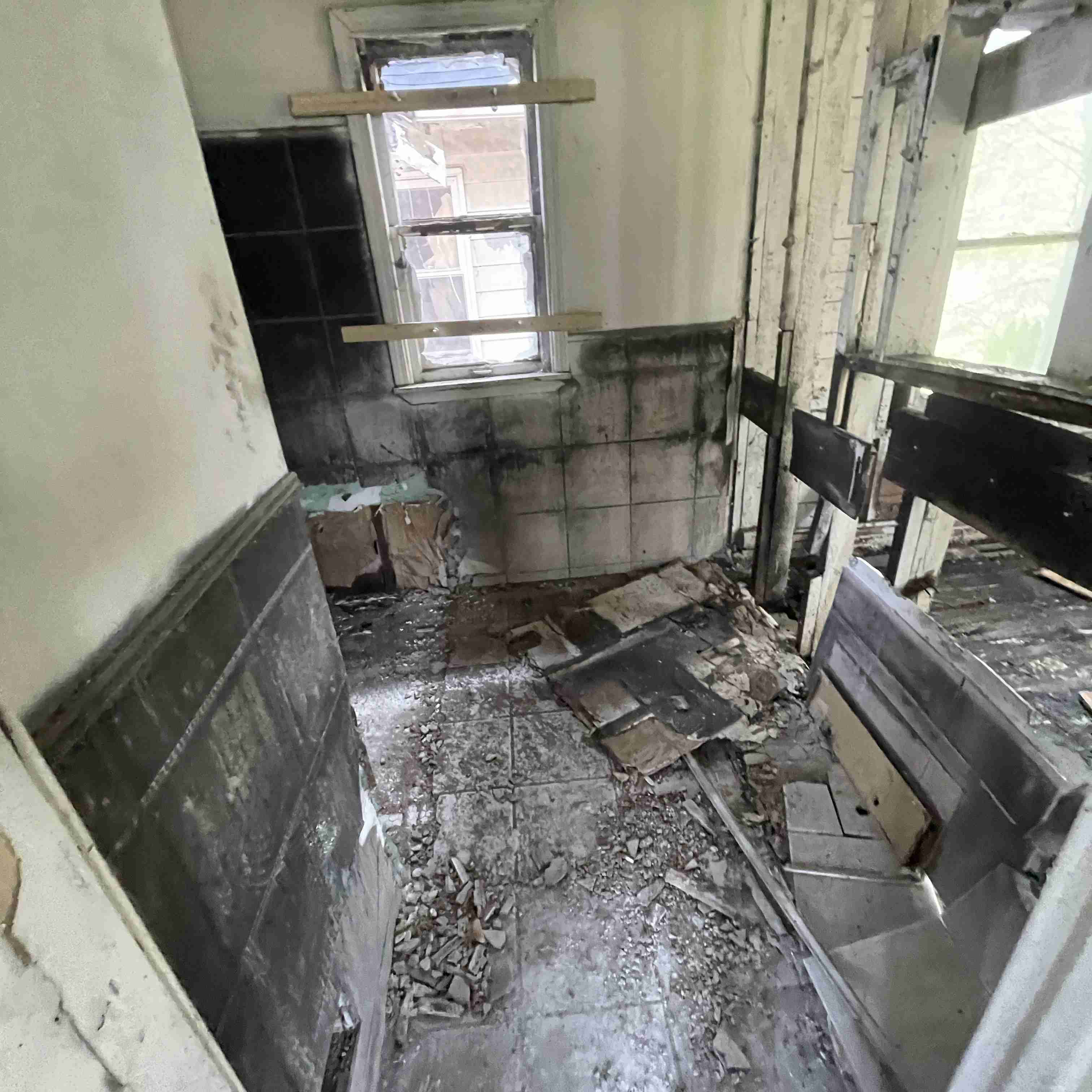 5605 S Martindale (31).jpg